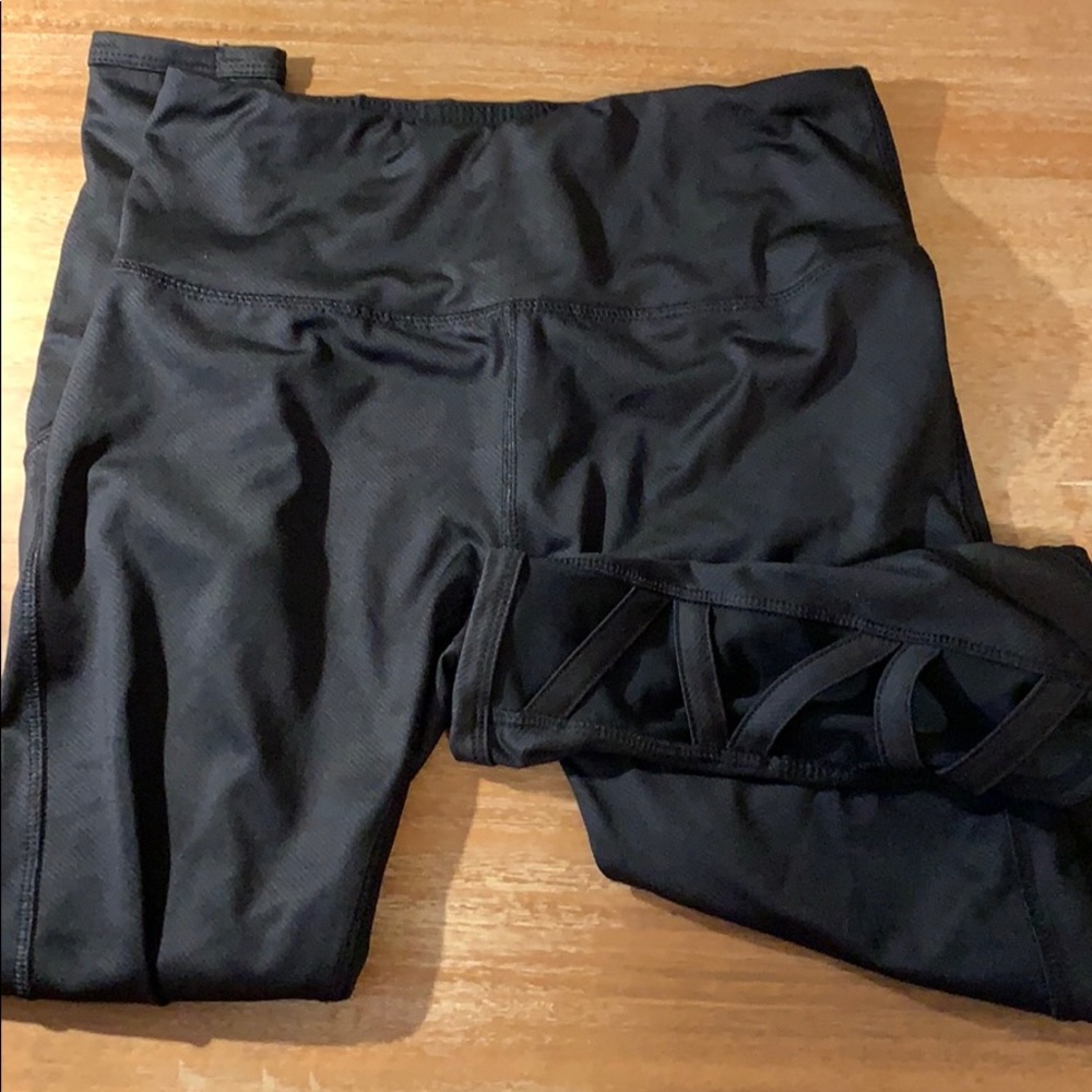 Black workout leggings